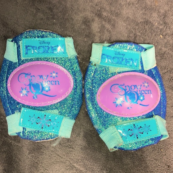 🌹Disney FROZEN Snow Queen knee pads.